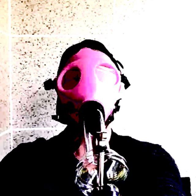huzzy b