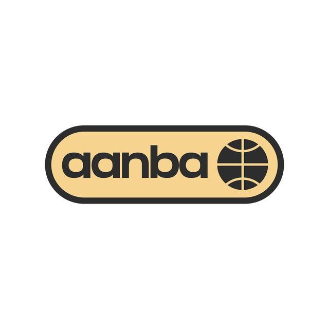 Около AANBA - Антон Кузьмичев.