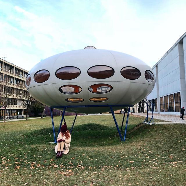 Кофе и билеты (в Петербурге)